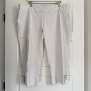 JM Collection White Cropped Pants with Button Detail